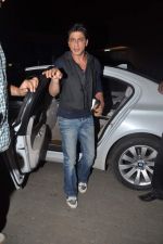 Shahrukh Khan snapped during photoshoot at Mehboob Studios in Mumbai on 6th Aug 2013 (45).JPG